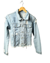 Load image into Gallery viewer, Crop Medium Washed Distressed Vintage Inspired Jean Jacket